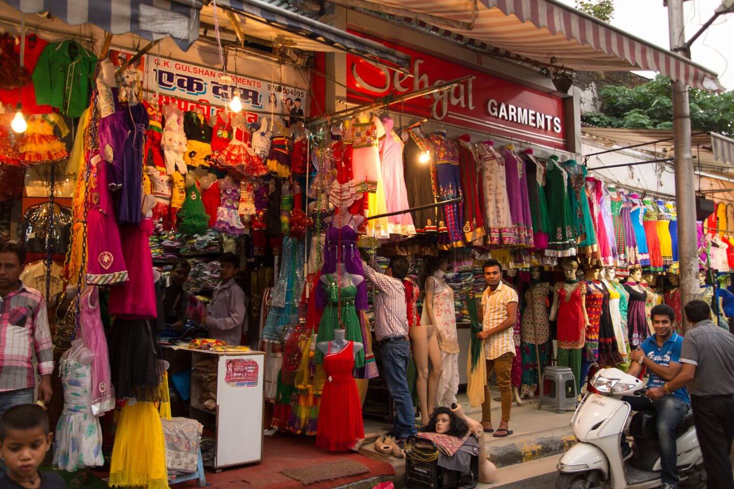 Places to Visit Paltan Bazaar, Dehradun