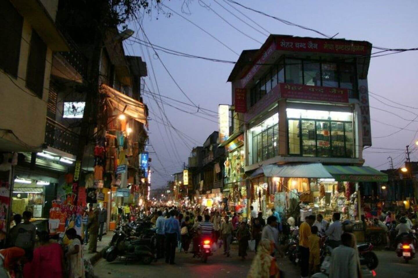 Paltan Bazaar Dehradun