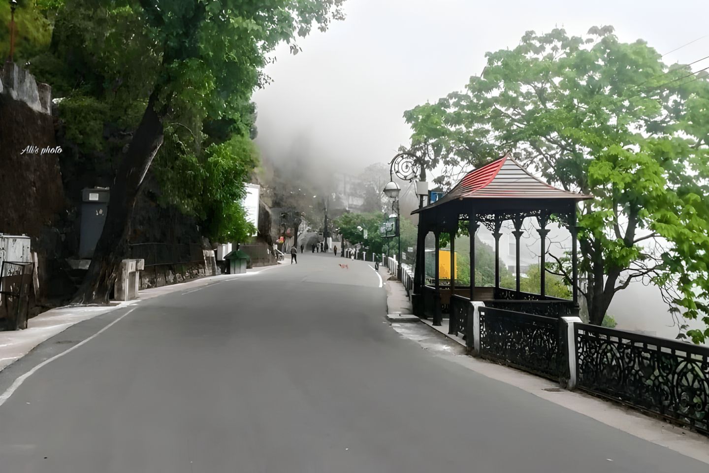 Mall Road Dehradun